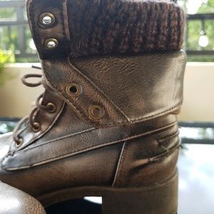 Crown Vintage Brown Black Ankle Combat Boots